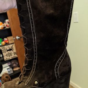 Burberry boots